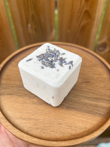 Lavender & Oatmeal Effervescent Bath Cube